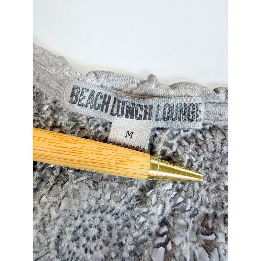 Beach Lunch Lounge T-Shirt Womens Medium Gray Crochet Lace Back Short Sleeve - Picture 2 of 7